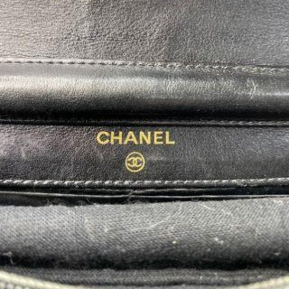 Chanel Caviar Timeless CC Wallet on chain - Picture 4 of 8